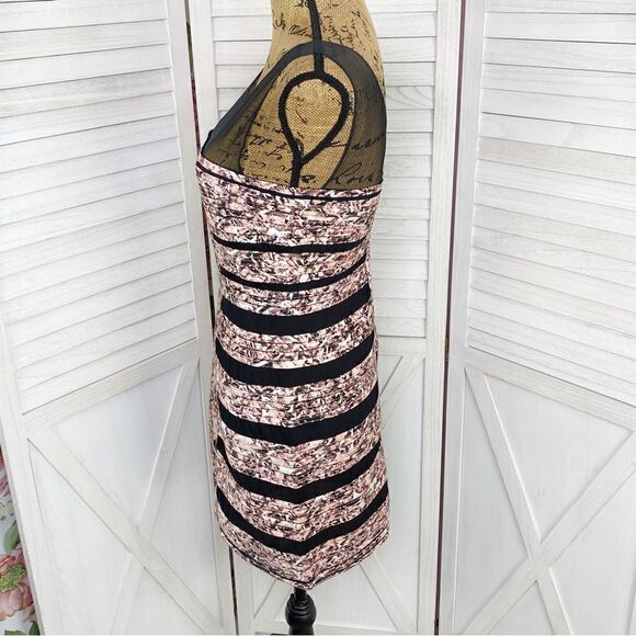 BCBGMaxAzria Brenda Bandage Dress Patterned Black Pink 4 Sleeveless Sheer Top - Picture 3 of 14
